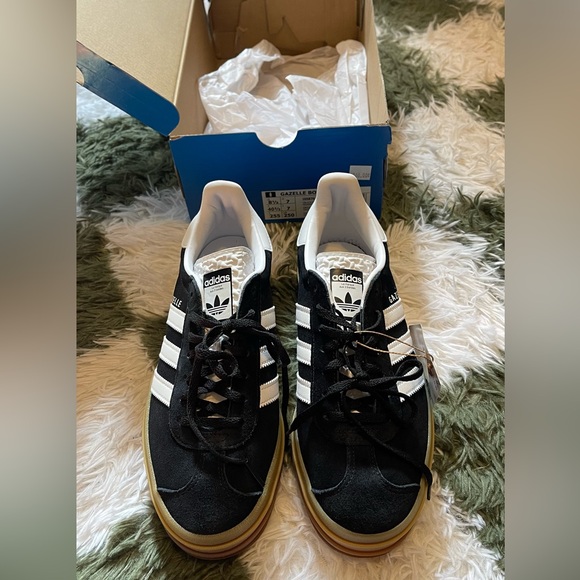 NWT Adidas Gazelle Bold Stackforms - Picture 11 of 16